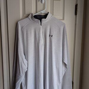Stripe Gray and White Under Armour 1/4 zip Men XL